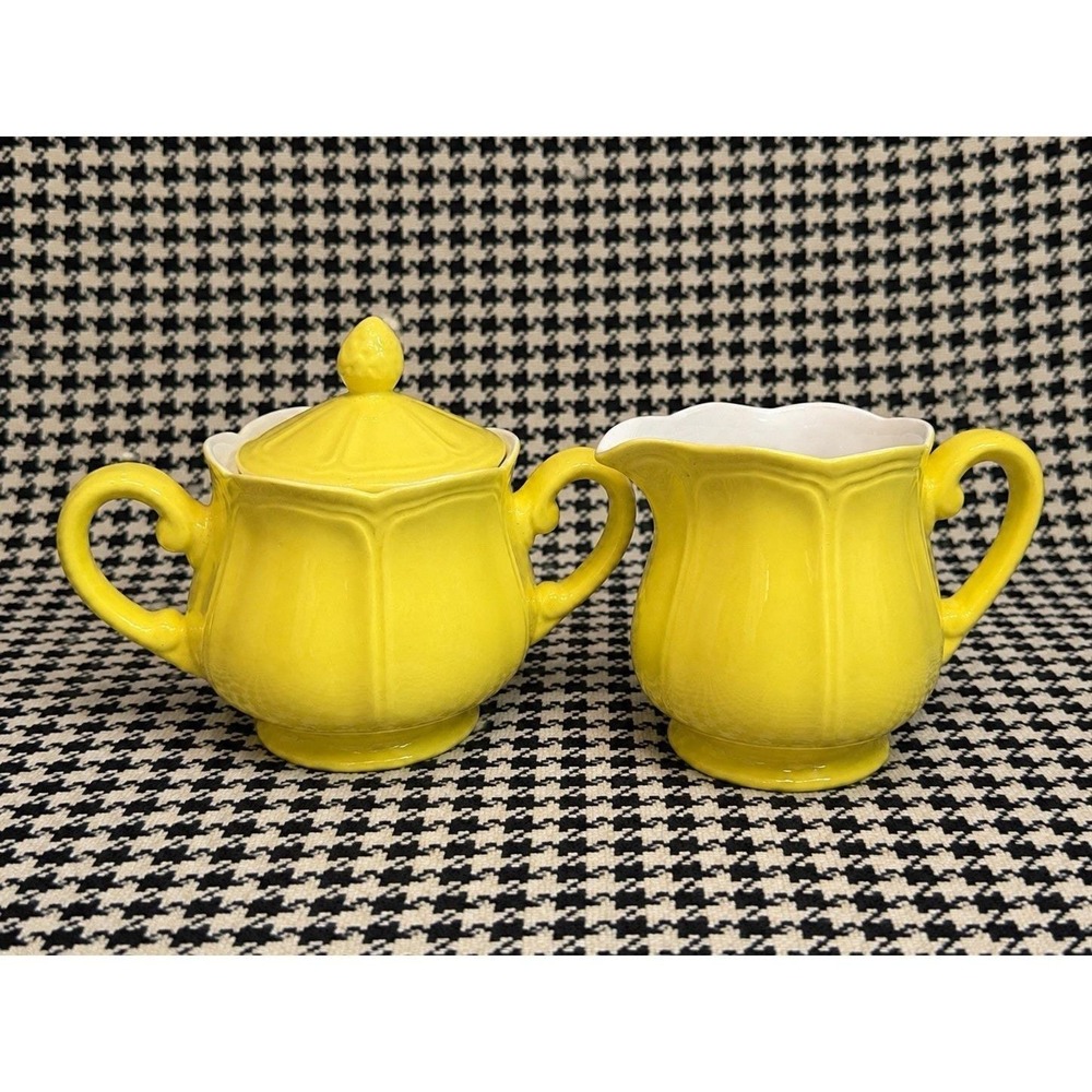 Retro VTG Lemon Yellow Creamer/Sugar Bowl Set Federalist Ironstone Slight Craze